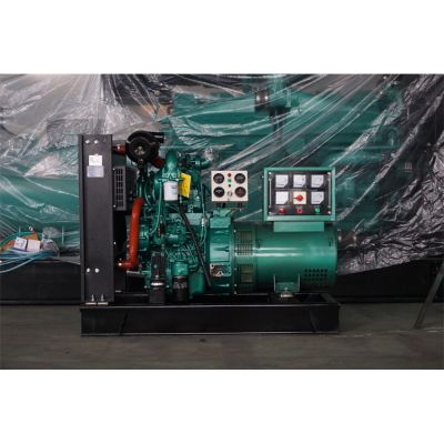 25kw玉柴柴油發電機組-玉柴2缸柴油機YC2115ZD柴油發電機組,缸徑/行程：115/120mm,柴油發電機組水冷發動機功率33KW,柴油發電機組配套馬拉松斯坦福發電機。廠價直銷歡迎選購：13773399855。