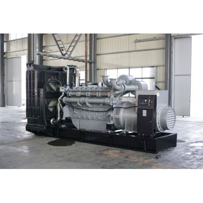 1500kw珀金斯柴油發(fā)電機(jī)組-珀金斯16缸柴油機(jī)4016TAG2A柴油發(fā)電機(jī)組,缸徑/行程：160/190mm,柴油發(fā)電機(jī)組水冷發(fā)動(dòng)機(jī)功率1766KW,柴油發(fā)電機(jī)組配套馬拉松斯坦福發(fā)電機(jī)。廠價(jià)直銷歡迎選購(gòu)：13773399855。
