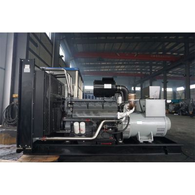 600kw無錫動(dòng)力柴油發(fā)電機(jī)組-無錫動(dòng)力12缸柴油機(jī)WD287TAD61L柴油發(fā)電機(jī)組,缸徑/行程：138/160mm,柴油發(fā)電機(jī)組水冷發(fā)動(dòng)機(jī)功率680KW,柴油發(fā)電機(jī)組配套馬拉松斯坦福發(fā)電機(jī)。廠價(jià)直銷歡迎選購：13773399855。