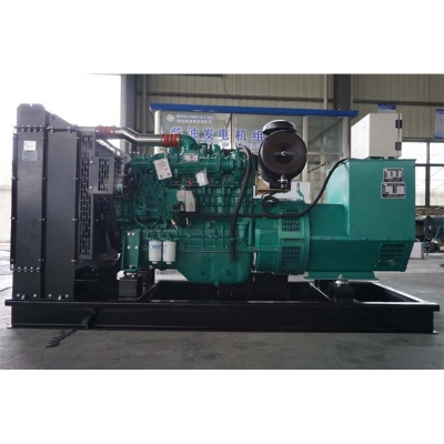 150kw玉柴柴油發電機組-玉柴4缸柴油機YC6A275-D30柴油發電機組,缸徑/行程：108/133mm,柴油發電機組水冷發動機功率203KW,柴油發電機組配套馬拉松斯坦福發電機。廠價直銷歡迎選購：13773399855。