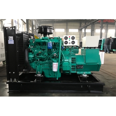 30KW玉柴柴油發電機組-玉柴4缸柴油機YCD4N23H8-55,柴油發電機組缸徑/行程：93/103mm,柴油發電機組水冷發動機功率39.6KW,柴油發電機組配套馬拉松斯坦福發電機。廠價直銷歡迎選購：13773399855。